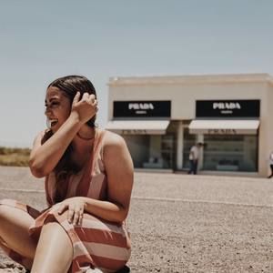 Meet your Posher, Ana